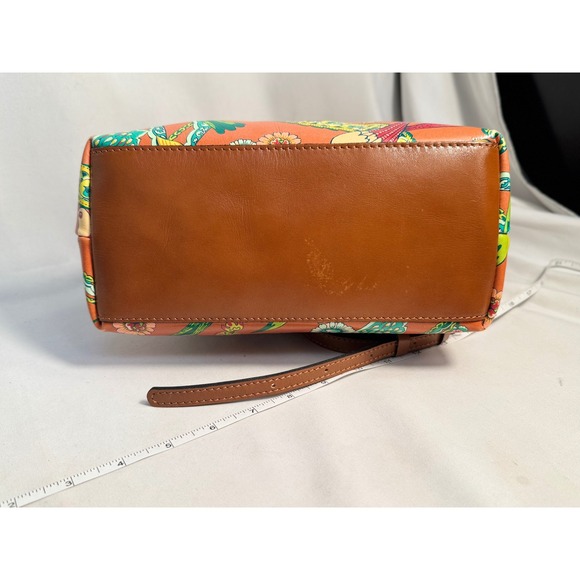 Patricia Nash retro crossbody w/kiss lock close,‎ metal handle and 22-24\